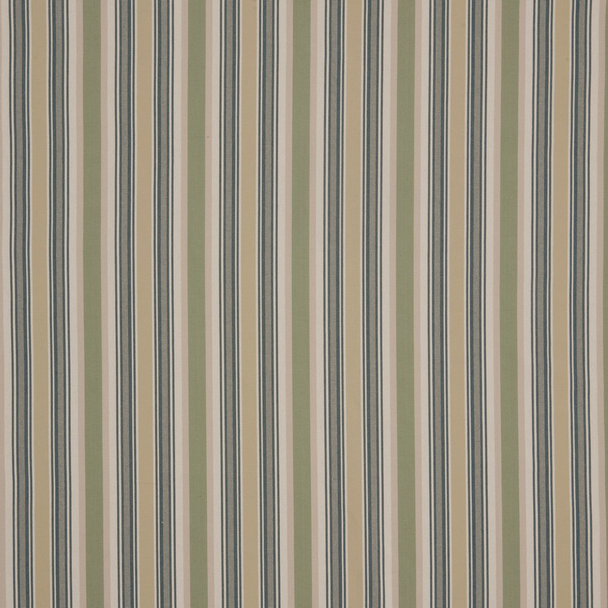 Simta Spruce Curtain