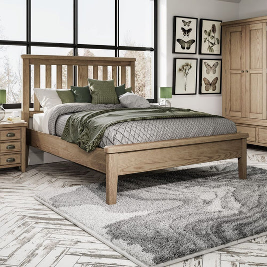 HO 5'0 Bed with Wooden Headboard and Low End Footboard