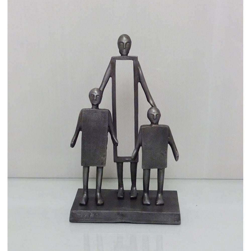 Mint Homeware - Family Sculpture - Grey