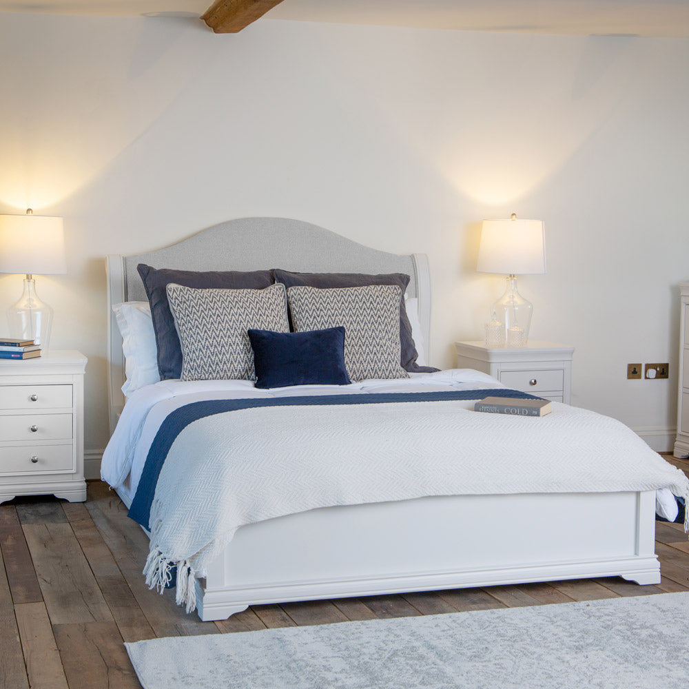SB Bedroom 6' Bed Ottoman
