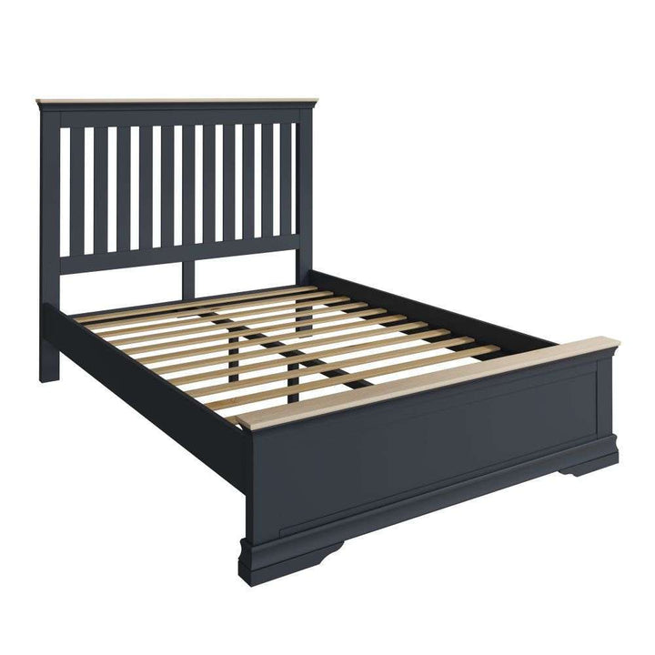 SW OAK Bedroom - 4'6 Bed