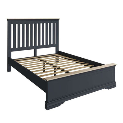 SW OAK Bedroom - 4'6 Bed