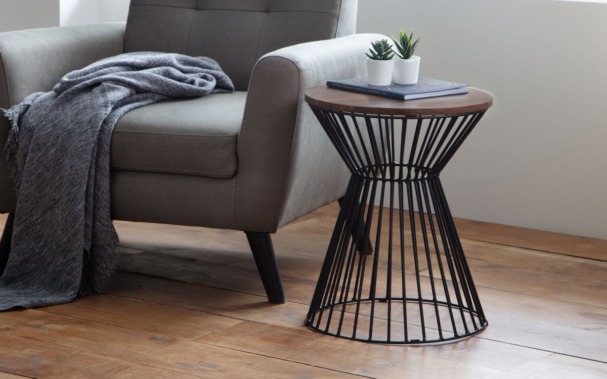 Jersey Round Wire Lamp Table - Walnut